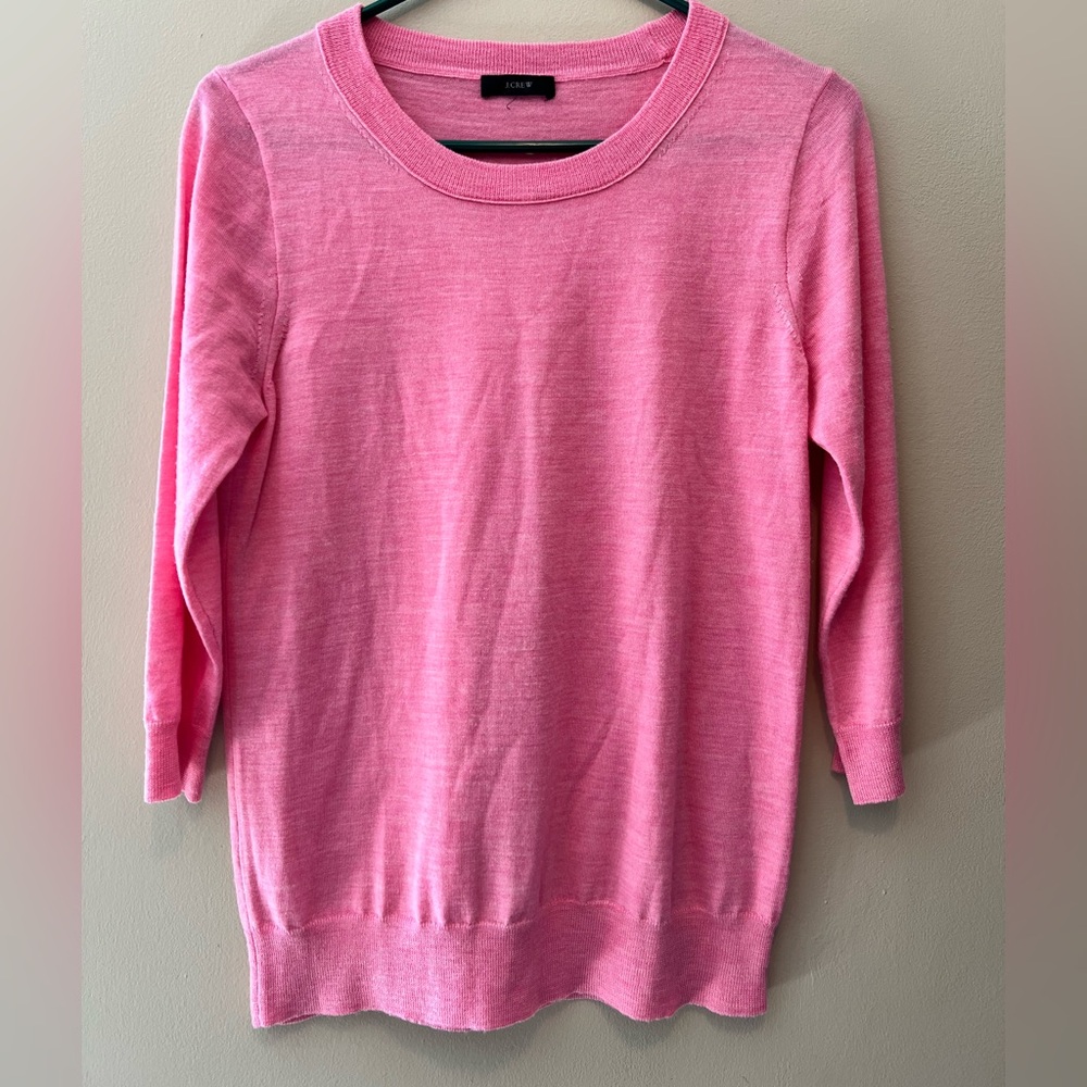 J Crew Tippi sweater 💯 Merino wool 3/4 sleeves rounded neck sweater. See measure